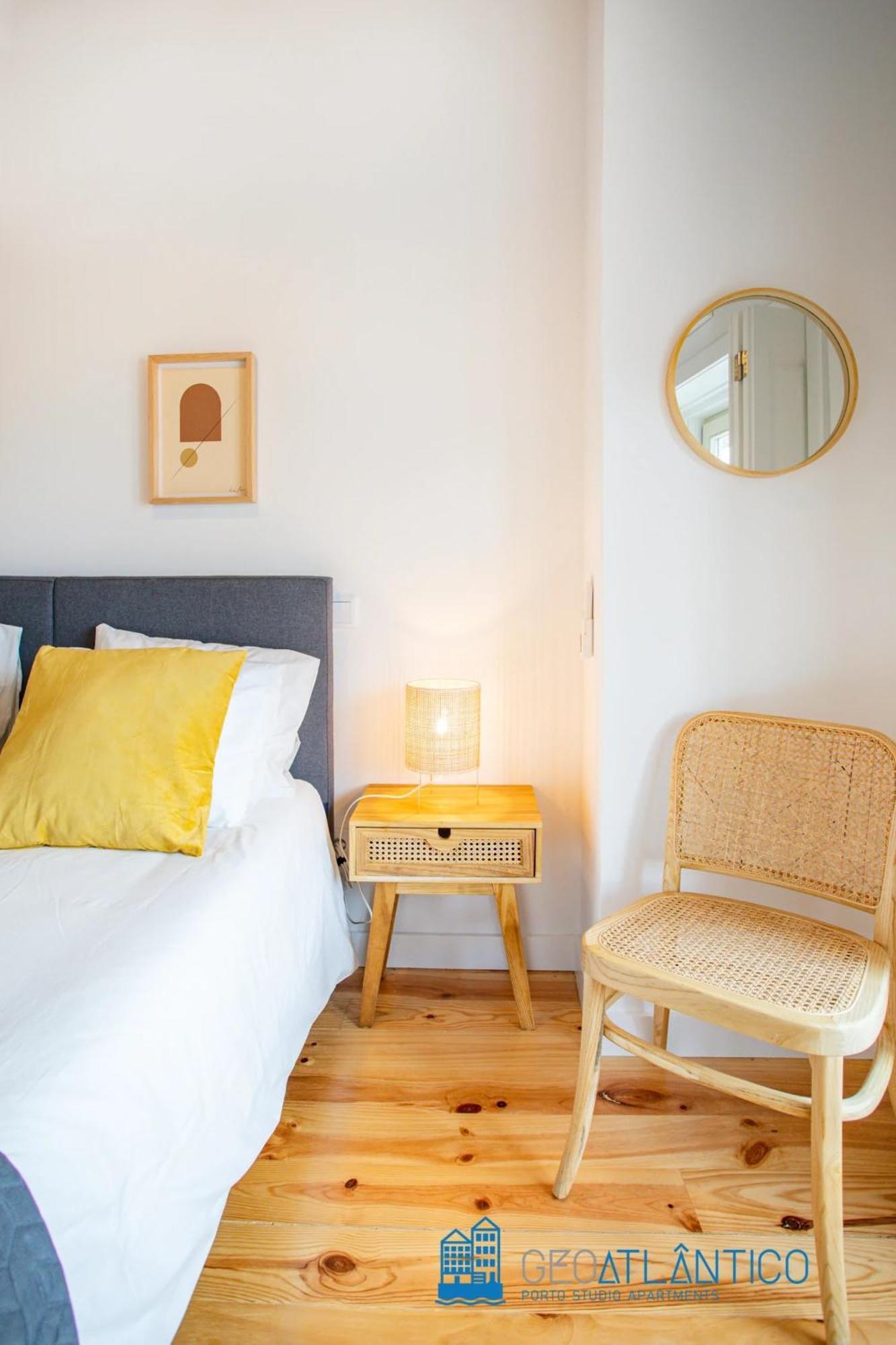 Poveiros Oak Loft - Santo Ildefonso Apartman Porto Kültér fotó