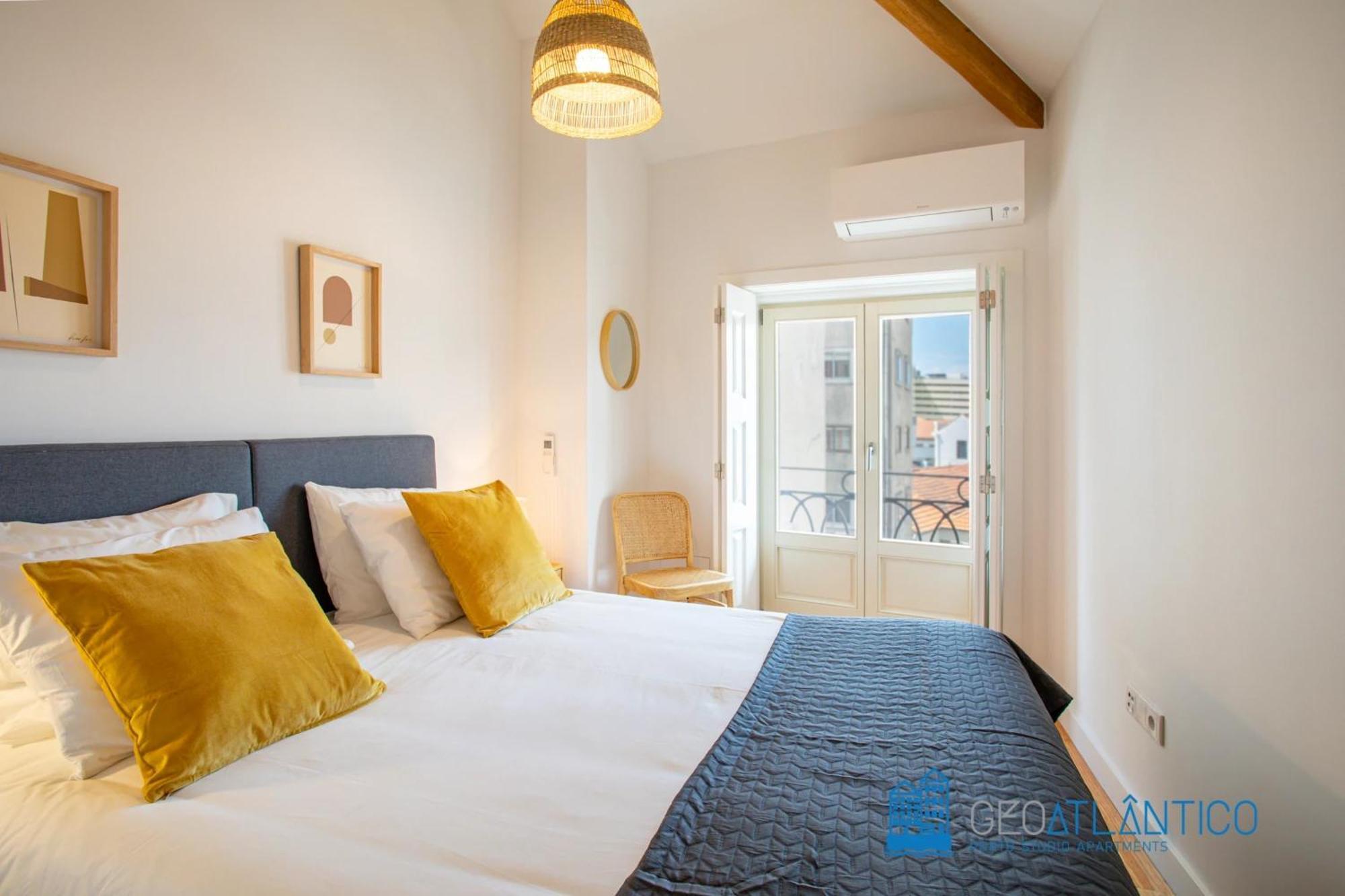 Poveiros Oak Loft - Santo Ildefonso Apartman Porto Kültér fotó