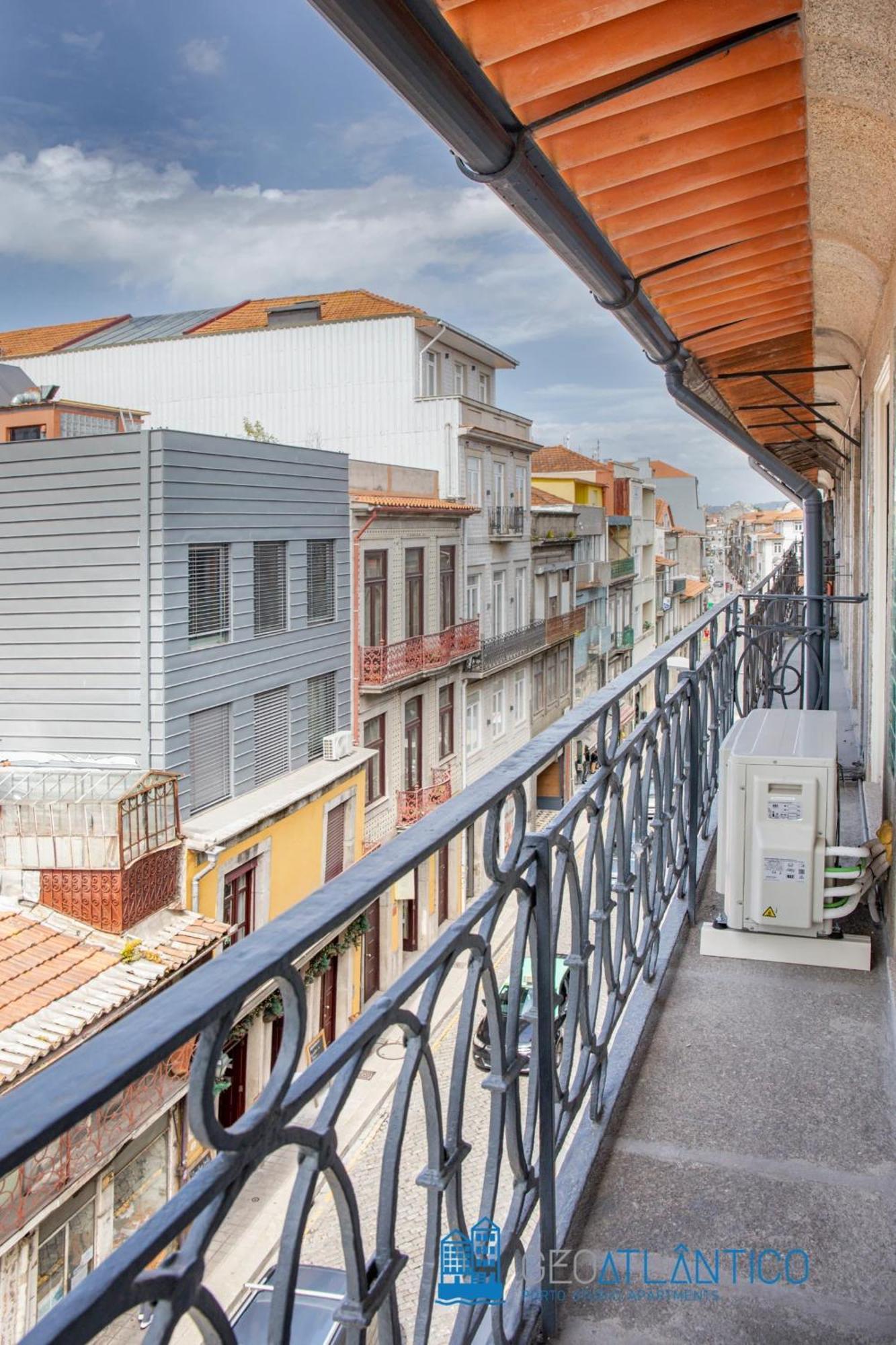 Poveiros Oak Loft - Santo Ildefonso Apartman Porto Kültér fotó