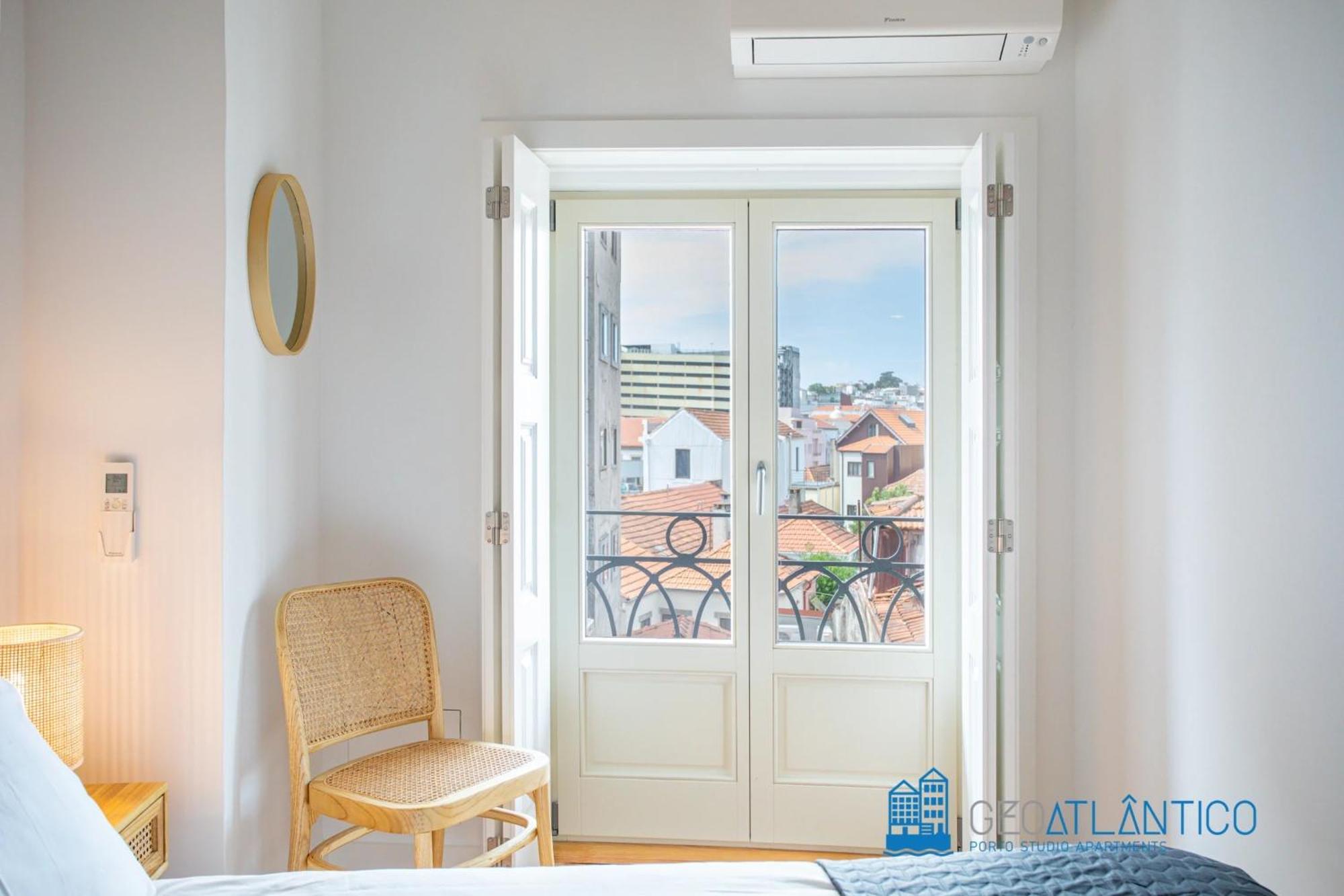 Poveiros Oak Loft - Santo Ildefonso Apartman Porto Kültér fotó
